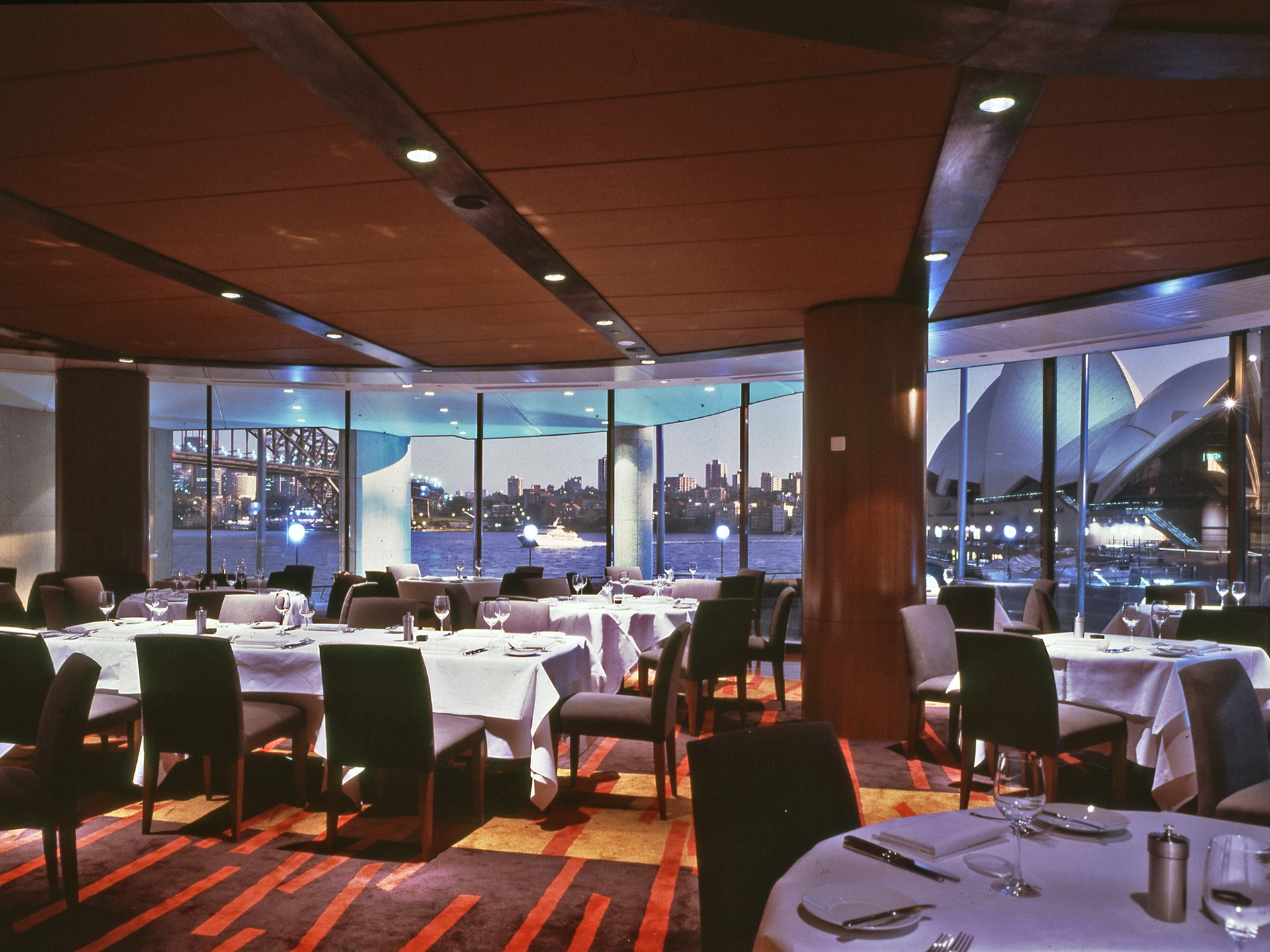 Aria Sydney | Dining Views | Tzannes | Architecture