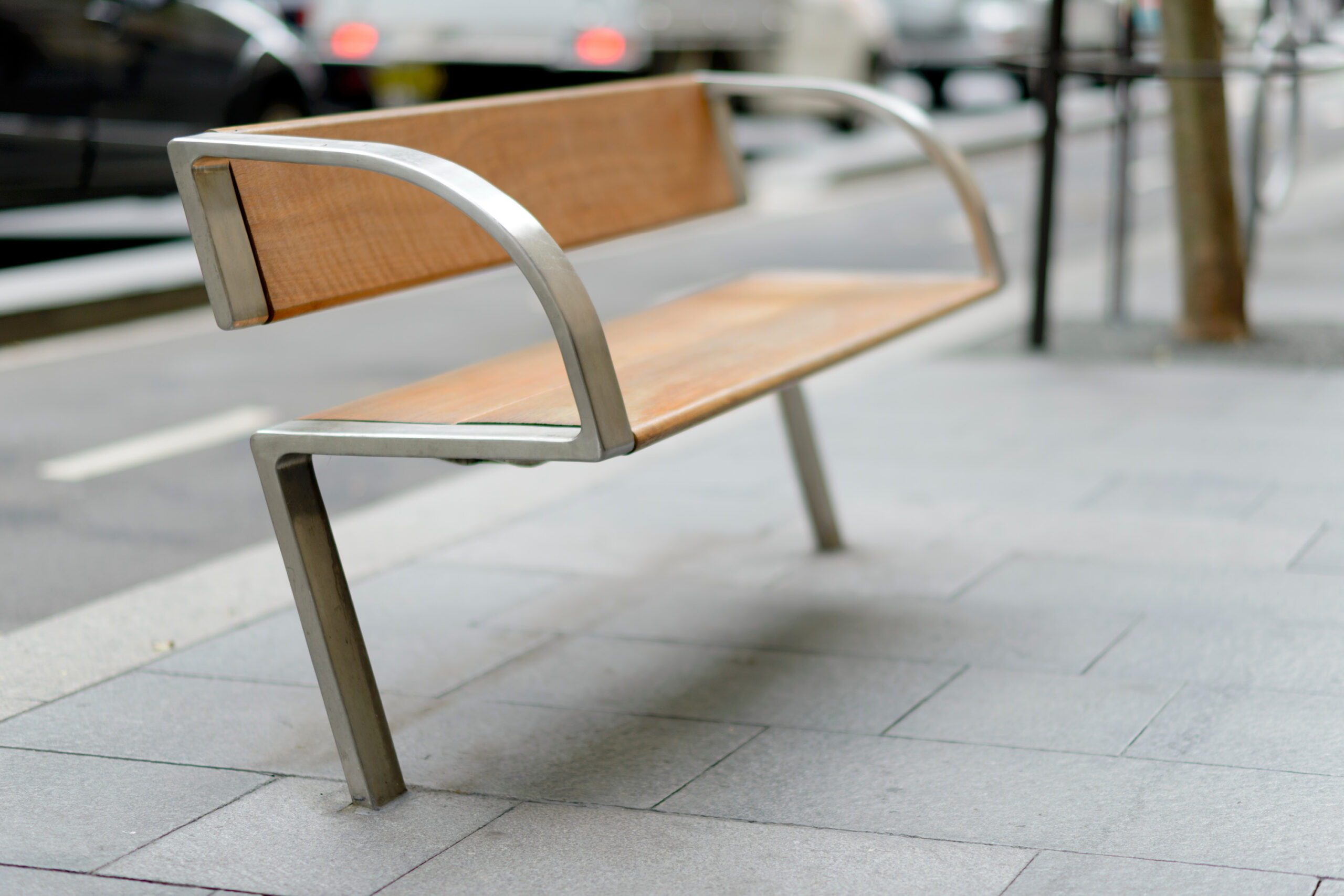 Photograph of the award-wining street bench by Tzannes for City of Sydney