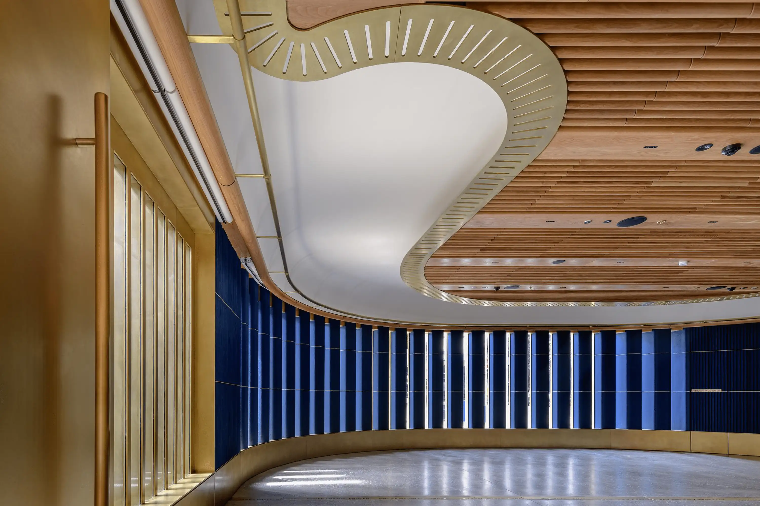 Photograph of the award-wining Judith Neilson Institute for Journalism and Ideas interiors designed by Tzannes