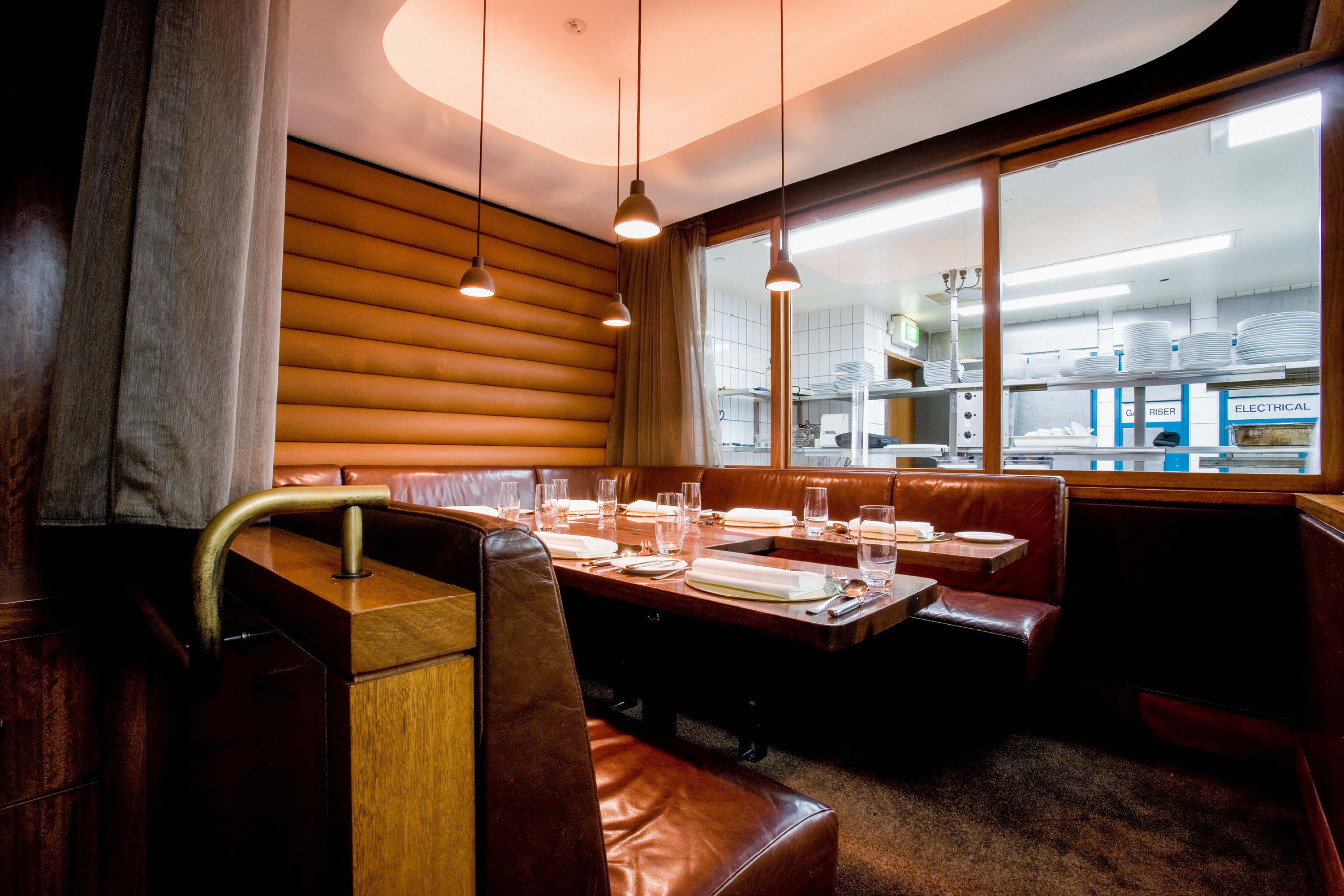 Photograph of the award-wining Aria Restaurant interiors designed by Tzannes