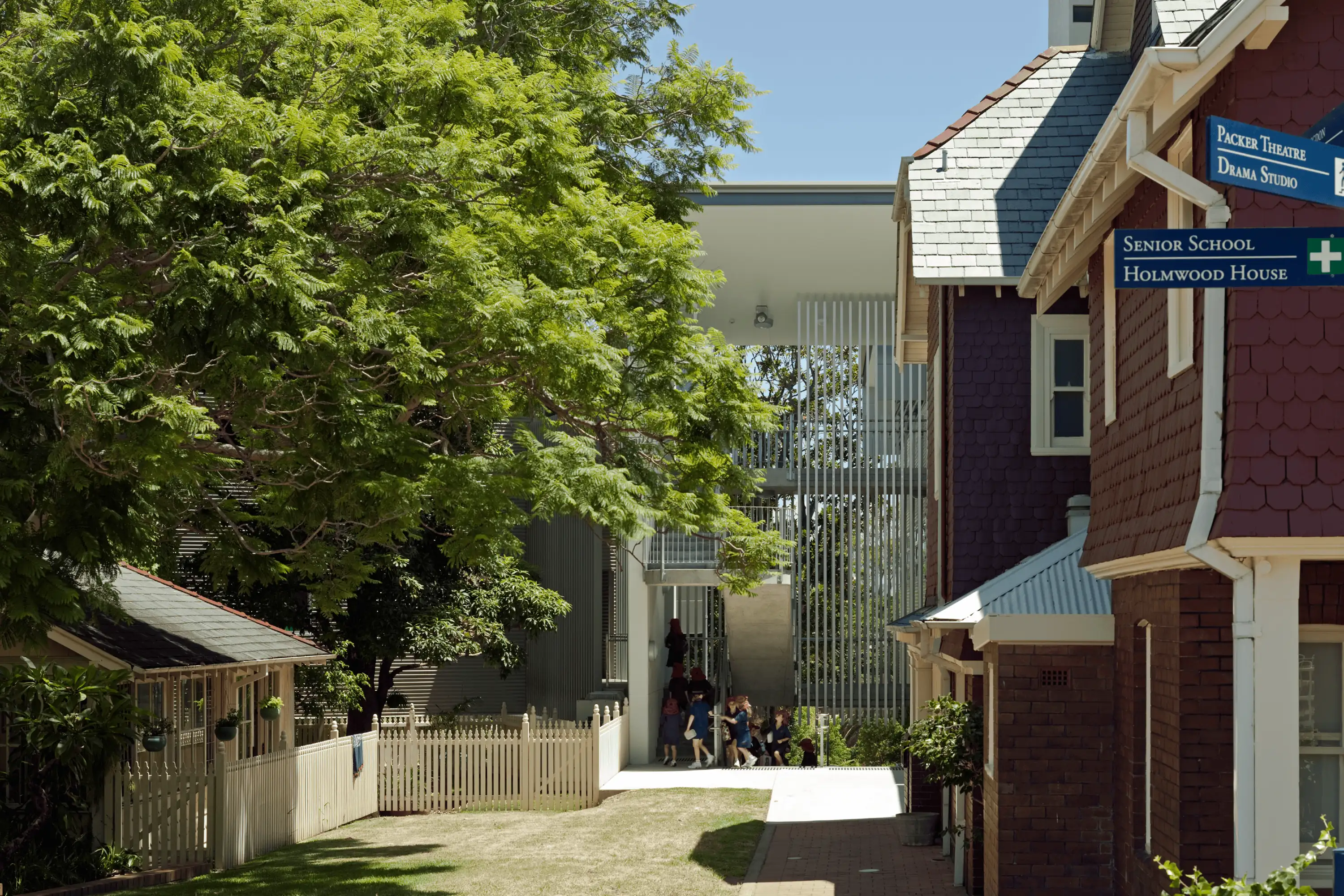 Photograph of the award-wining Hillingdon Ascham School designed by Tzannes