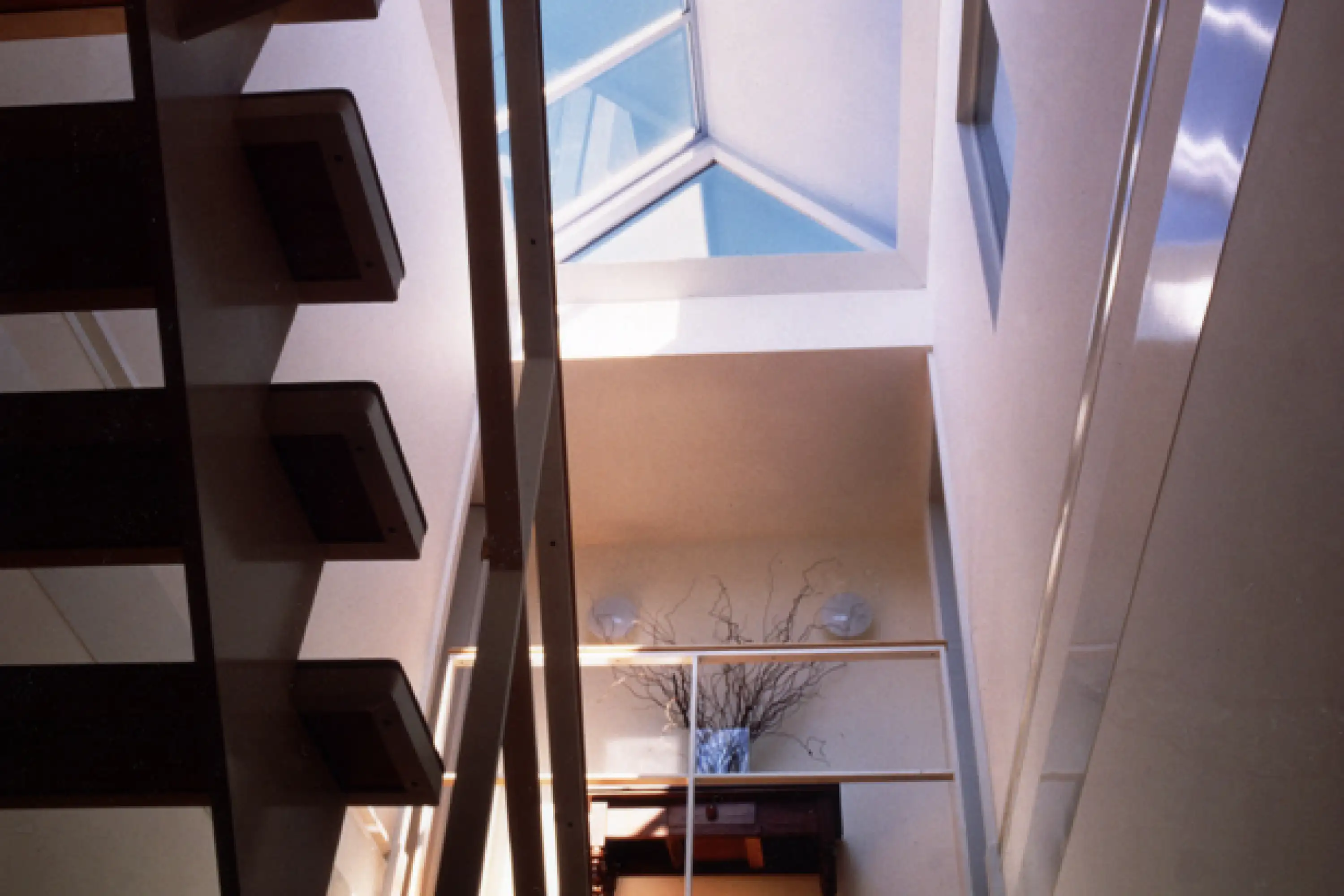 Photograph of interiors of the award-wining Henwood House designed by Tzannes