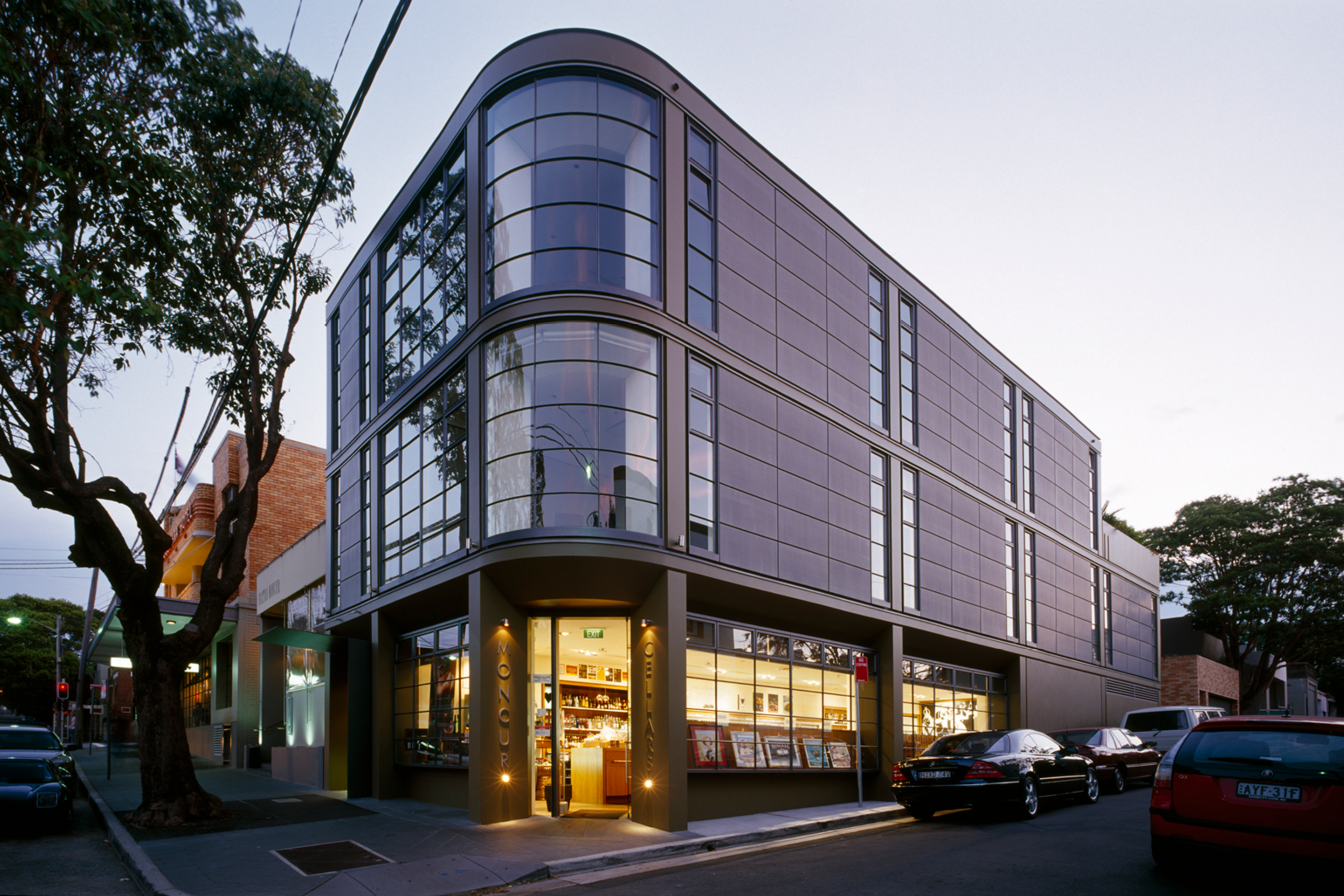 Photograph of exteriors of the award-wining Moncur Street Commercial designed by Tzannes