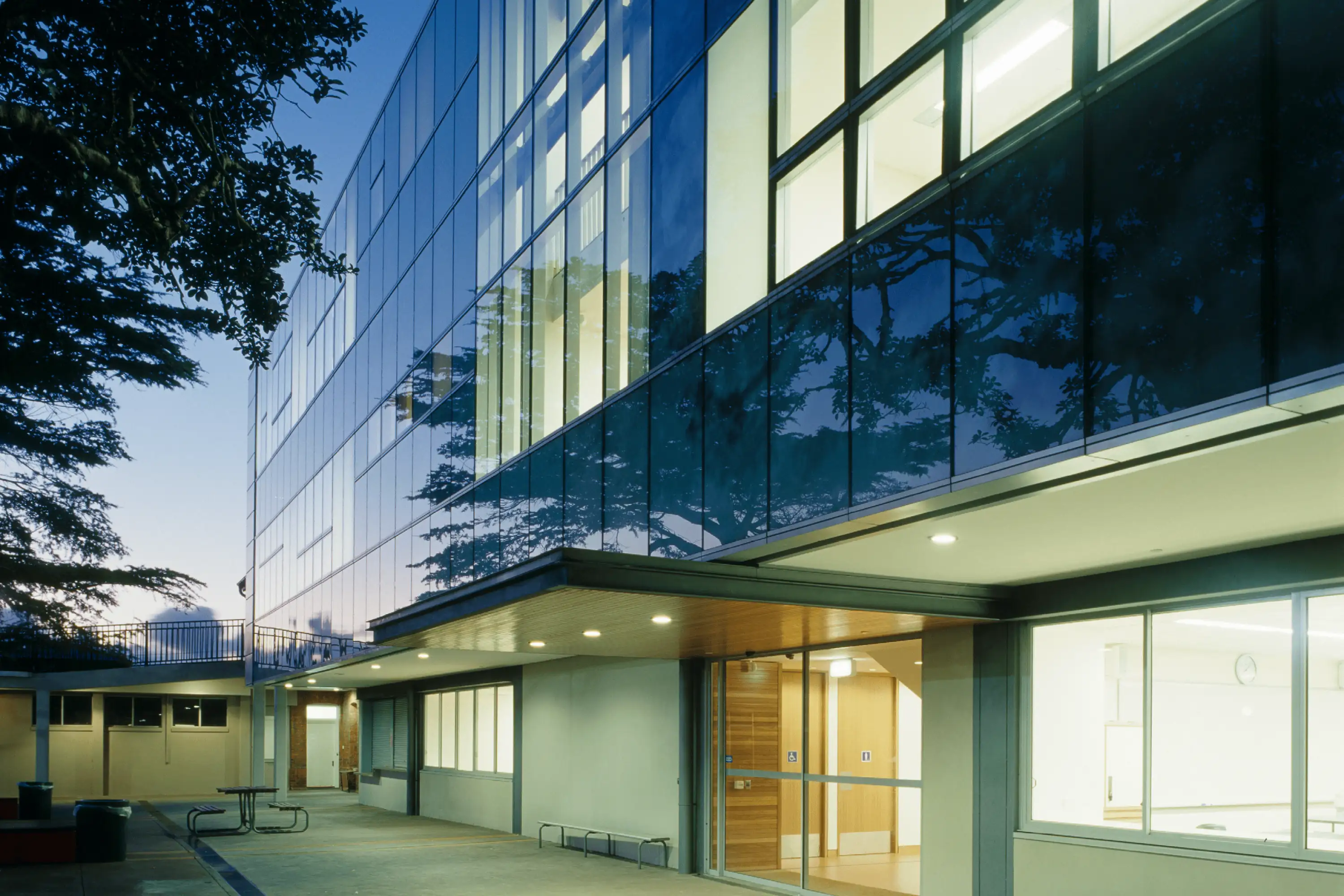 Photograph of the award-wining Isabell Hall Wing of St Catherine's School designed by Tzannes